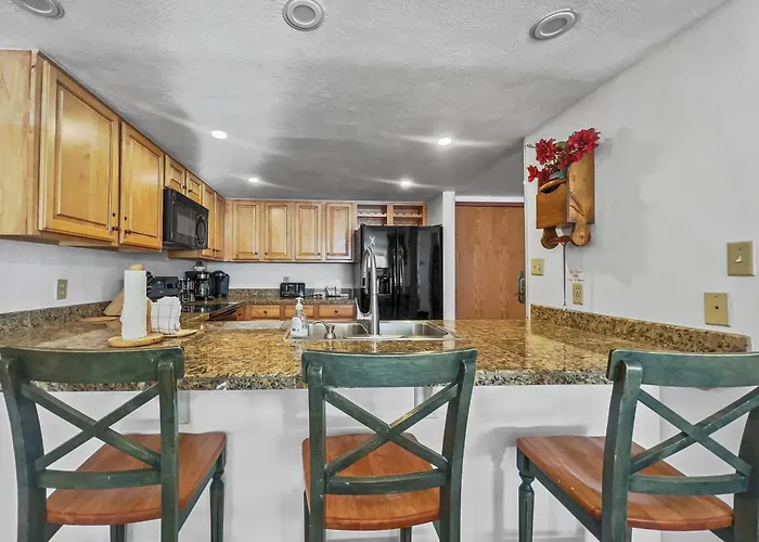 Sl299 Spruce 2br 2ba Apartment