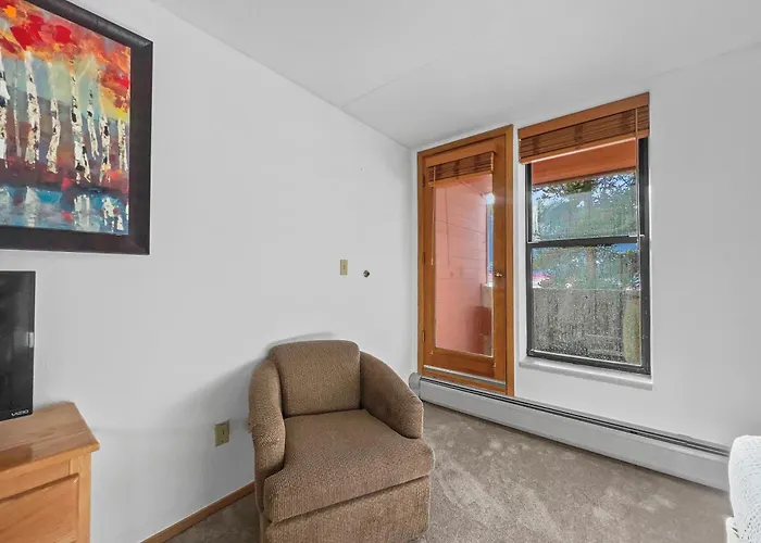Sl299 Spruce 2br 2ba *