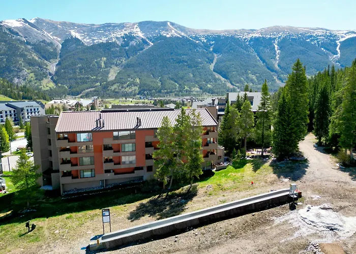 Apartment Sl299 Spruce 2br 2ba *